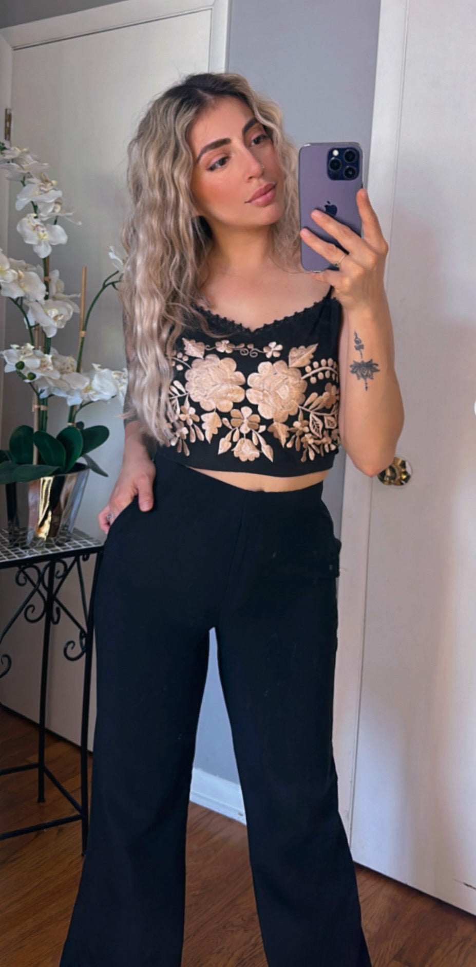 Mari crop top