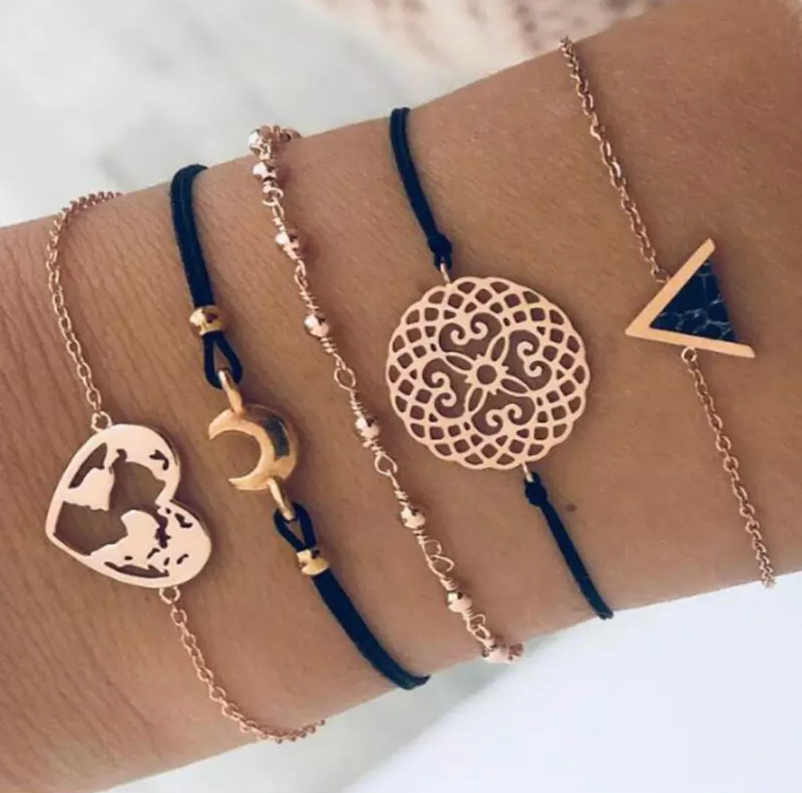 Black/Gold