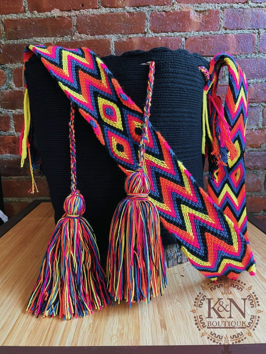 Wayuu Mochila tribal ( black/multi)